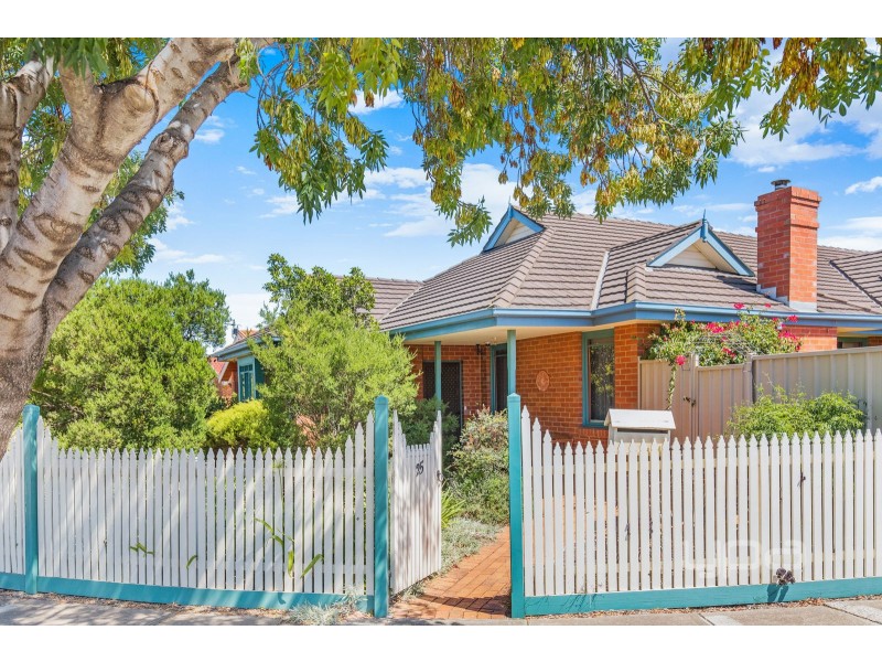 25 Bundeena Avenue, Kealba VIC 3021