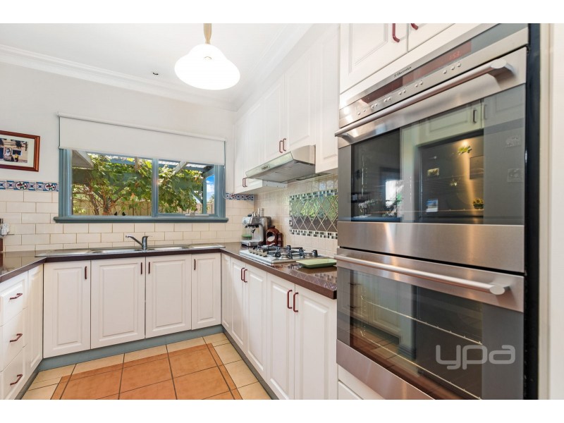 25 Bundeena Avenue, Kealba VIC 3021