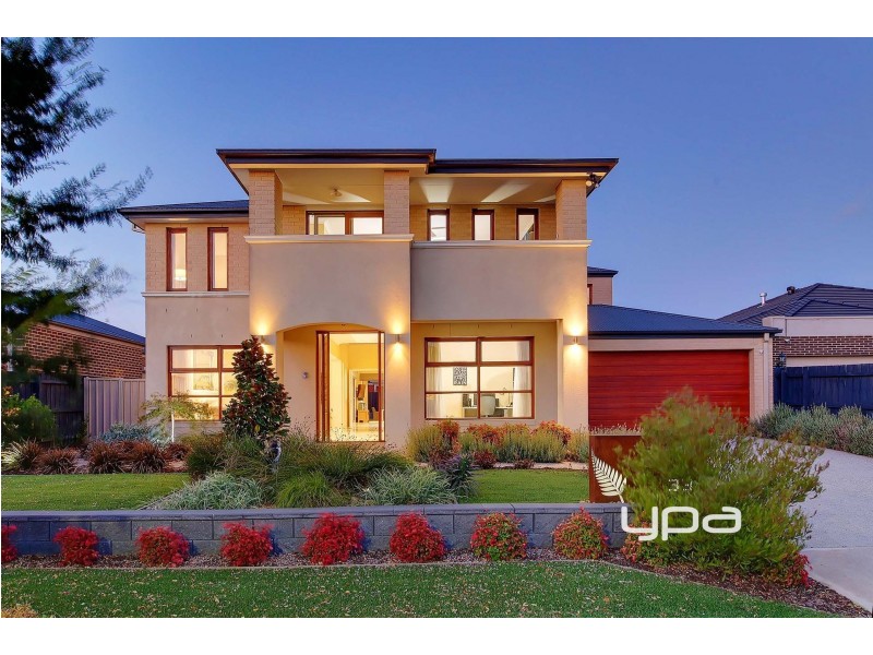 33 Litchfield Way, Taylors Hill VIC 3037