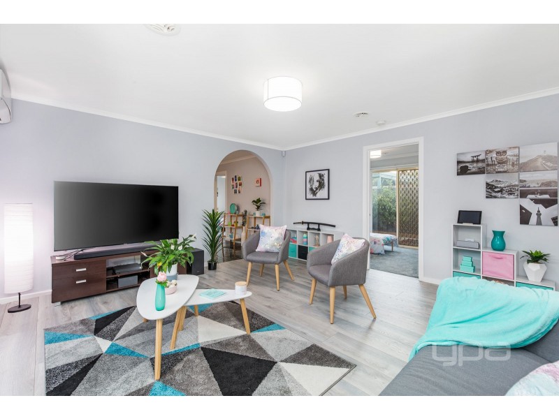 2/20 Norman Street, St Albans VIC 3021