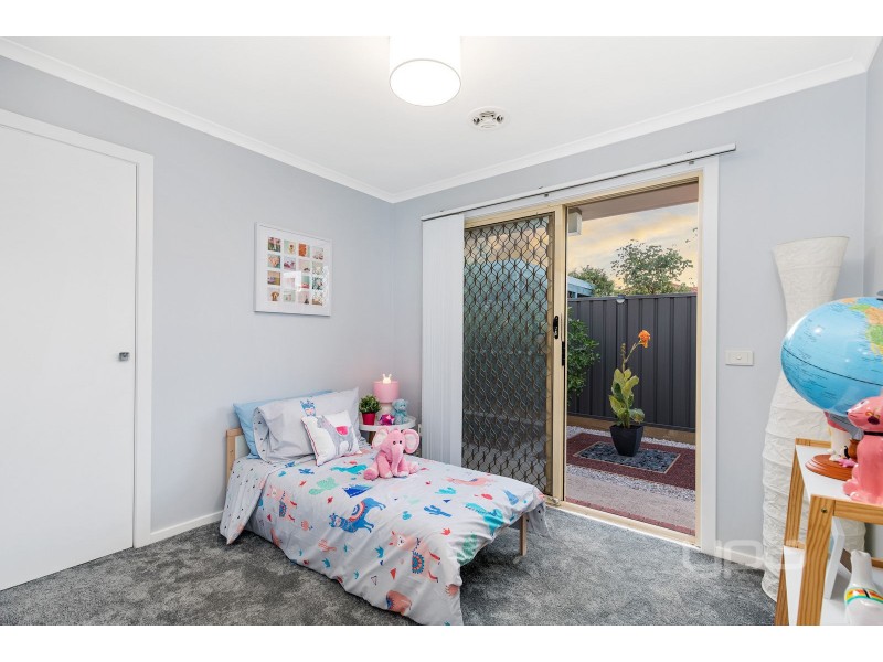 2/20 Norman Street, St Albans VIC 3021