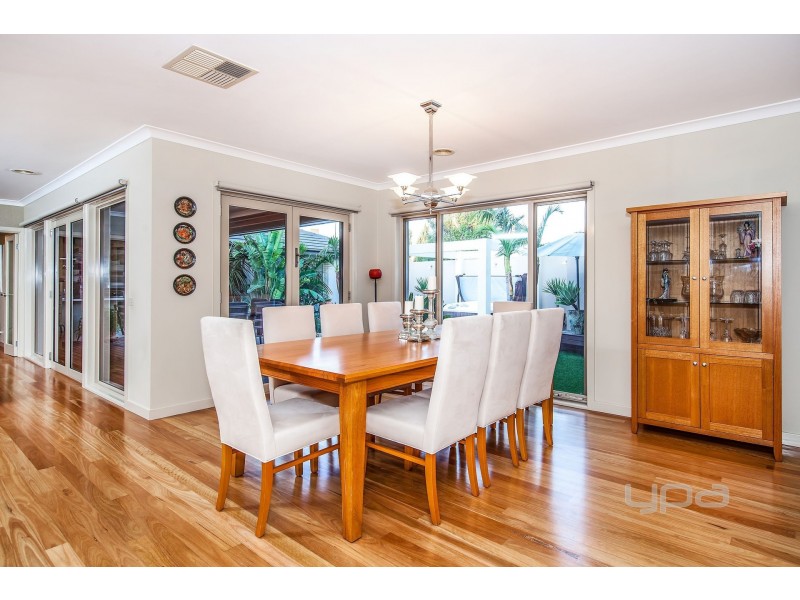 12 Rigby Court, Taylors Lakes VIC 3038