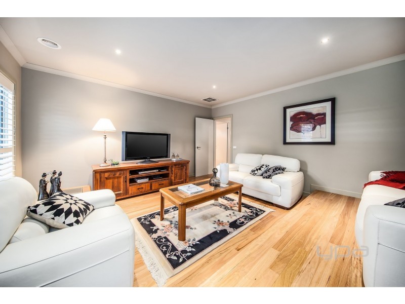 12 Rigby Court, Taylors Lakes VIC 3038