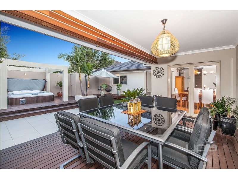 12 Rigby Court, Taylors Lakes VIC 3038