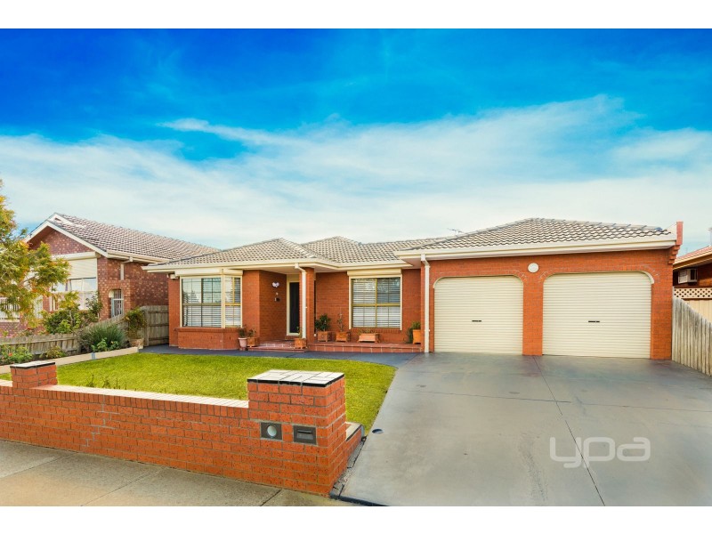 40 Saratoga Crescent, Keilor Downs VIC 3038
