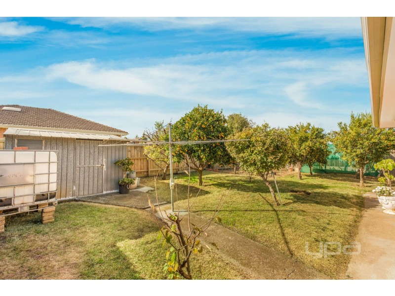 40 Saratoga Crescent, Keilor Downs VIC 3038