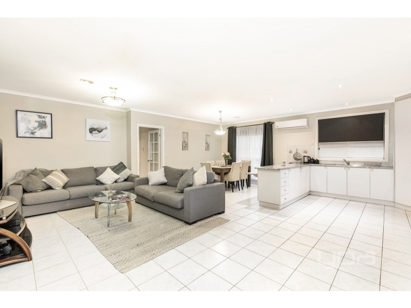 31 McNicholl Way, Delahey VIC 3037