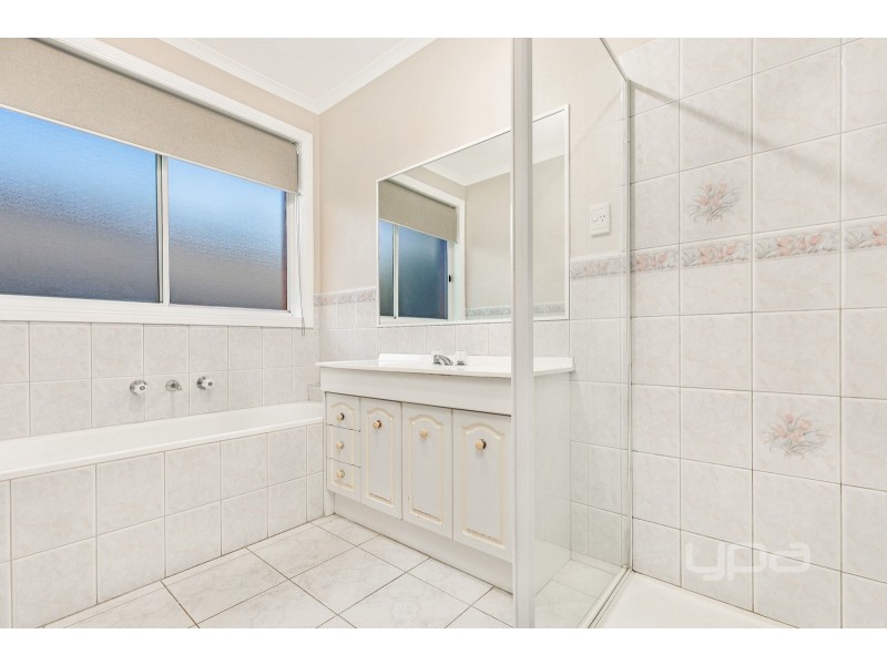 31 McNicholl Way, Delahey VIC 3037