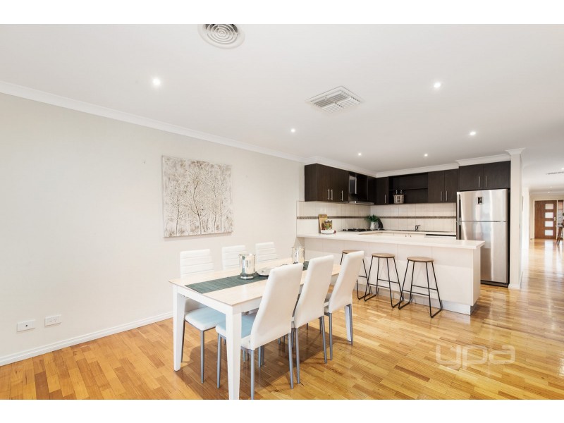 1/30 Jade Way, Hillside VIC 3037
