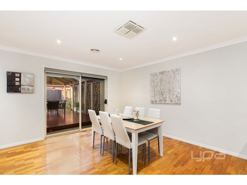 1/30 Jade Way, Hillside VIC 3037