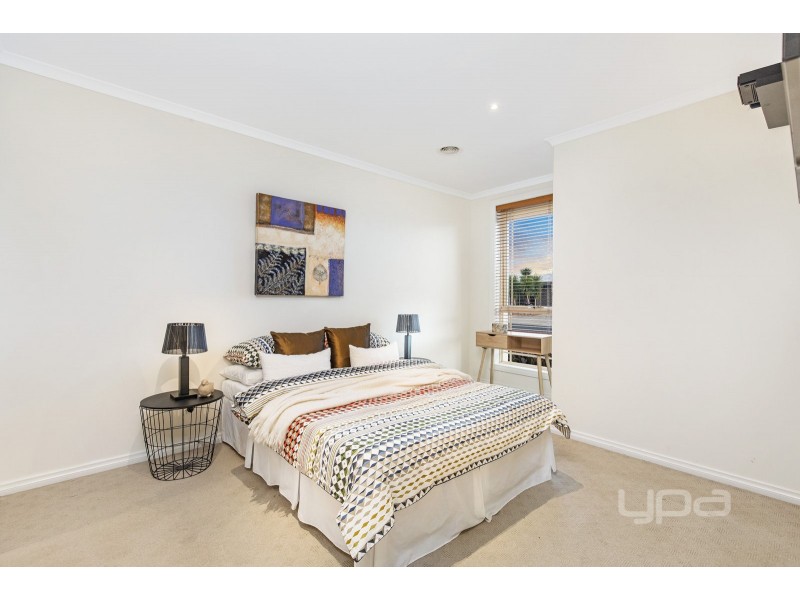 1/30 Jade Way, Hillside VIC 3037