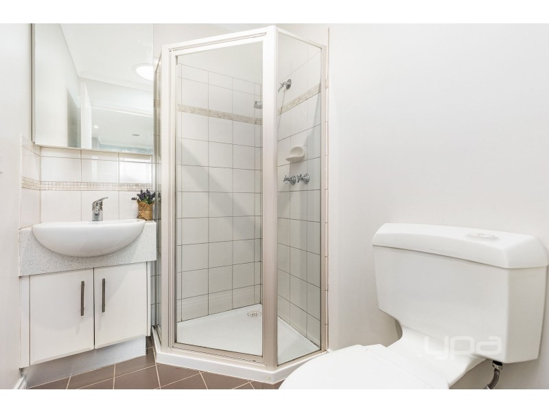 1/30 Jade Way, Hillside VIC 3037