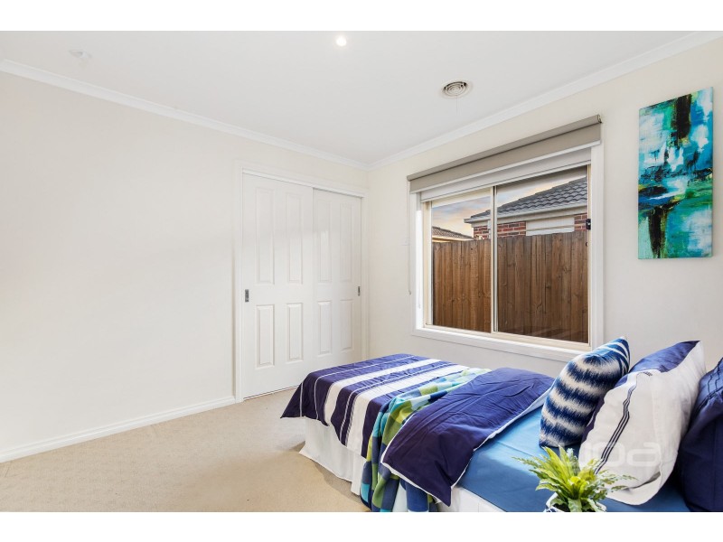 1/30 Jade Way, Hillside VIC 3037