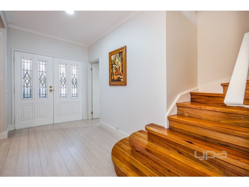 8 Wetherby Court, Hillside VIC 3037