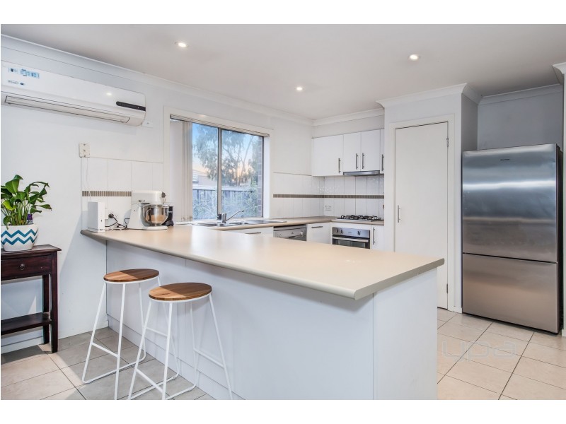 2 Kimba Circuit, Truganina VIC 3029