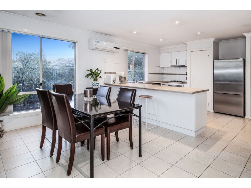 2 Kimba Circuit, Truganina VIC 3029