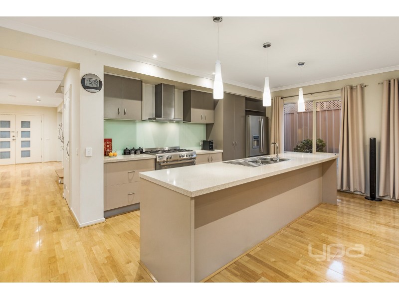 105 George Street, Taylors Hill VIC 3037