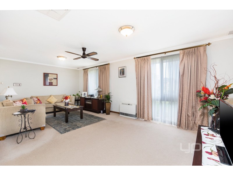 24 Homestead Drive, Keilor Downs VIC 3038