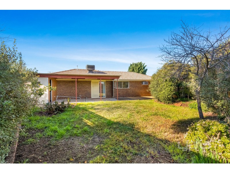 20 Belinda Close, Kurunjang VIC 3337