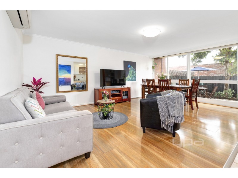 3/7 Warrigal Road, Hughesdale VIC 3166