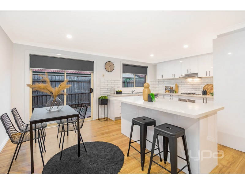 2/45 Pecks Road, Sydenham VIC 3037