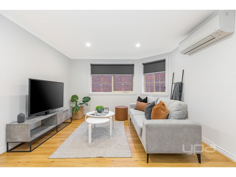 2/45 Pecks Road, Sydenham VIC 3037