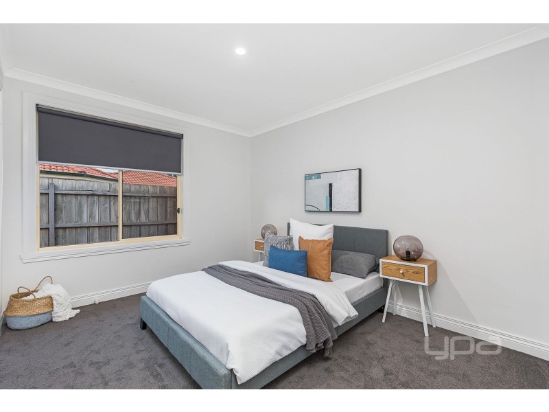 2/45 Pecks Road, Sydenham VIC 3037