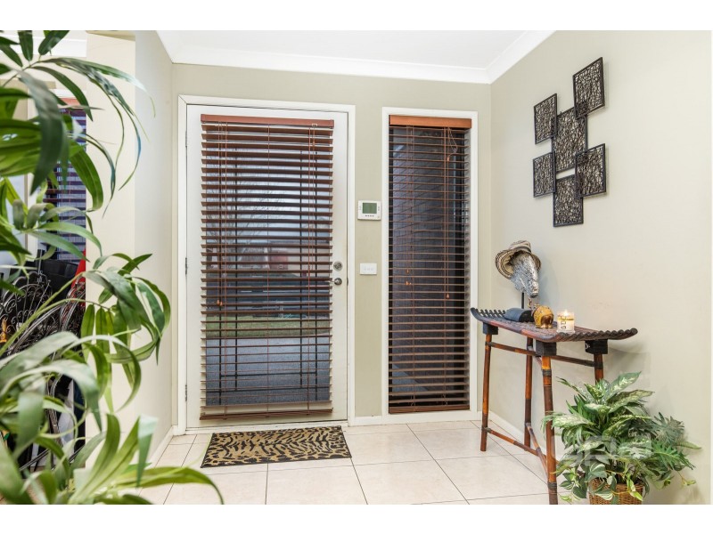 21 Montpellier Drive, Hillside VIC 3037