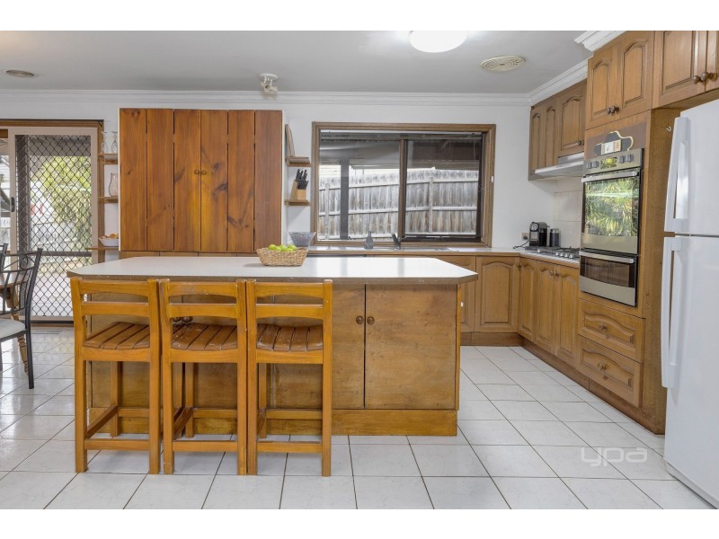 38 Devon Avenue, Cockatoo VIC 3781