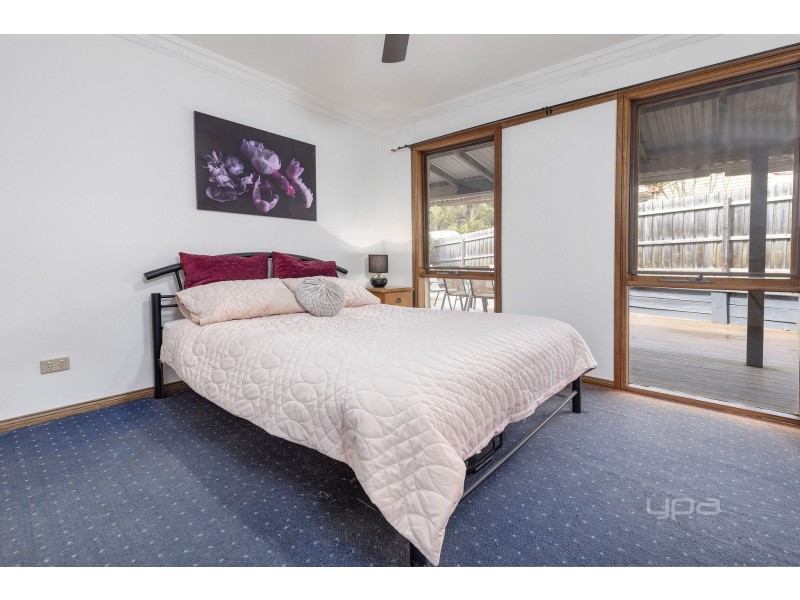 38 Devon Avenue, Cockatoo VIC 3781