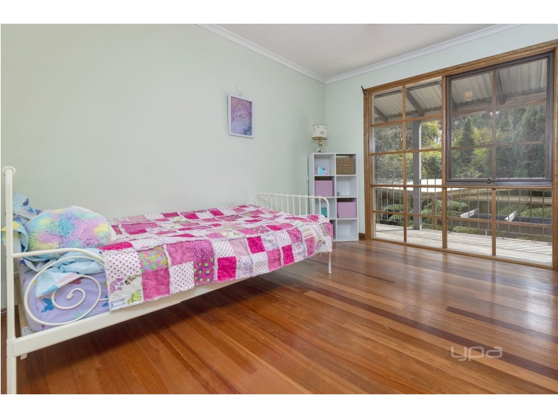 38 Devon Avenue, Cockatoo VIC 3781