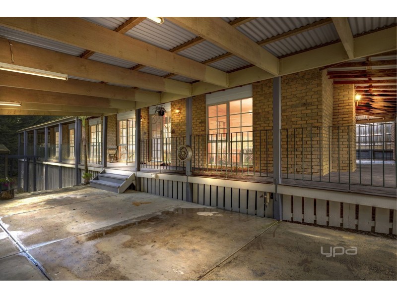 38 Devon Avenue, Cockatoo VIC 3781