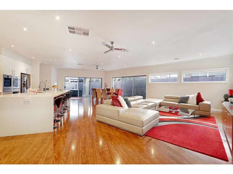 14 Joyce Grove, Taylors Hill VIC 3037