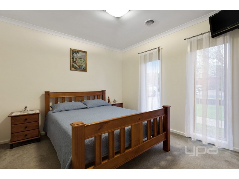 16 Rivergum Place, Hillside VIC 3037