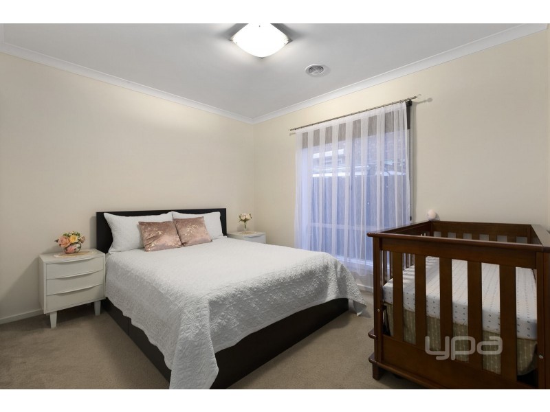 16 Rivergum Place, Hillside VIC 3037