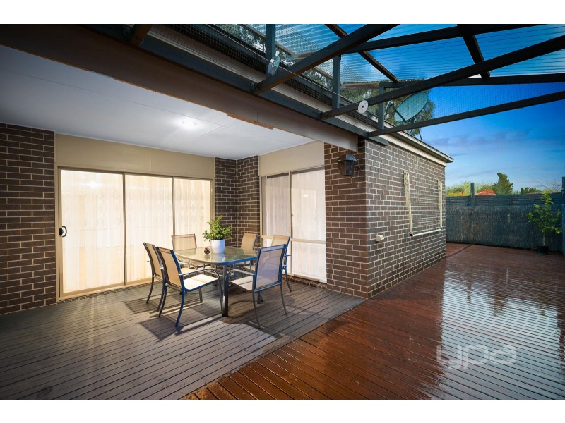 16 Rivergum Place, Hillside VIC 3037