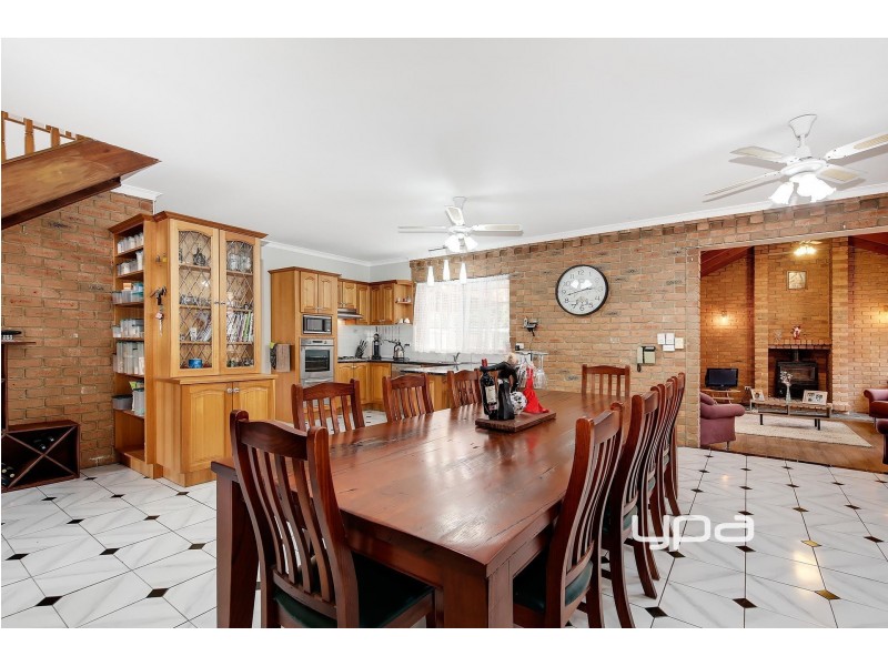 15 Rivoli Place, Keilor Lodge VIC 3038