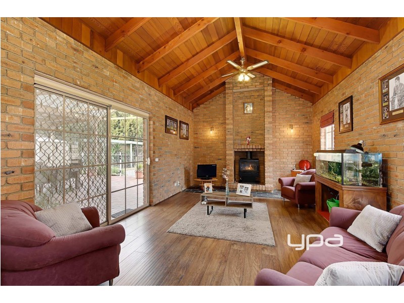 15 Rivoli Place, Keilor Lodge VIC 3038