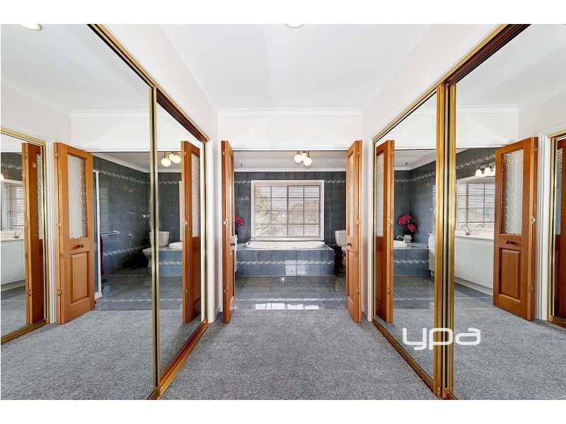 15 Rivoli Place, Keilor Lodge VIC 3038