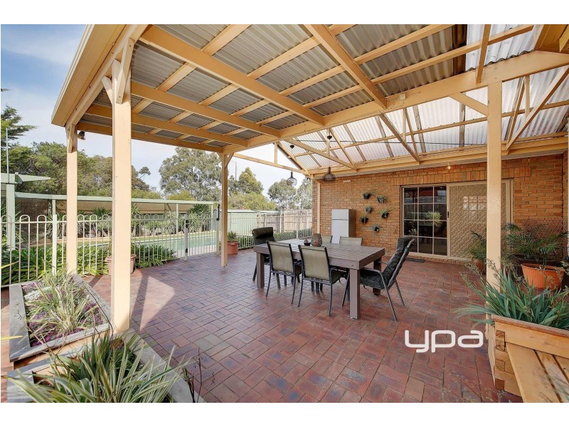 15 Rivoli Place, Keilor Lodge VIC 3038