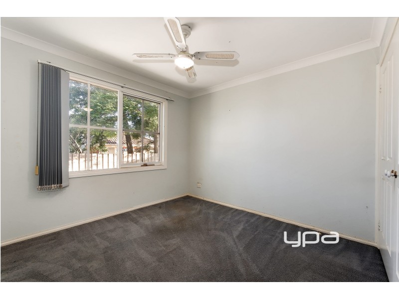 19 Robb Drive, Romsey VIC 3434