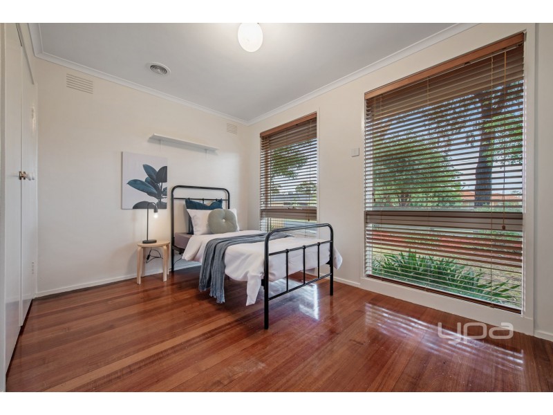 34 Wimmera Crescent, Keilor Downs VIC 3038