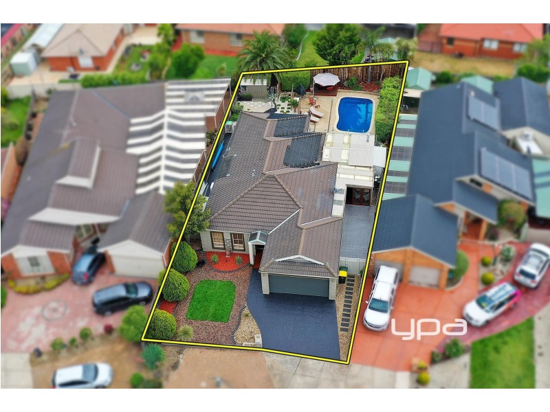 3 Fantail Court, Taylors Lakes VIC 3038