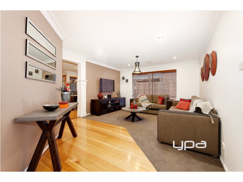 3 Fantail Court, Taylors Lakes VIC 3038