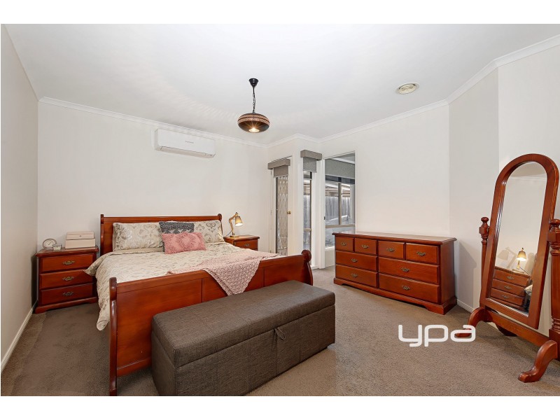 3 Fantail Court, Taylors Lakes VIC 3038