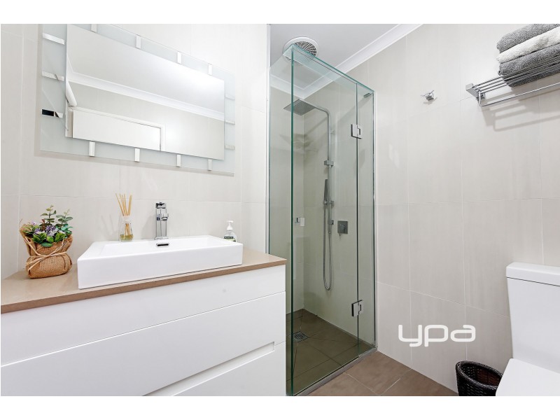 3 Fantail Court, Taylors Lakes VIC 3038