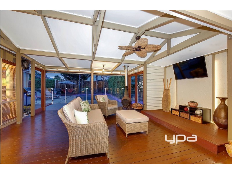 3 Fantail Court, Taylors Lakes VIC 3038