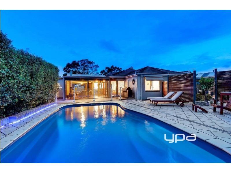 3 Fantail Court, Taylors Lakes VIC 3038