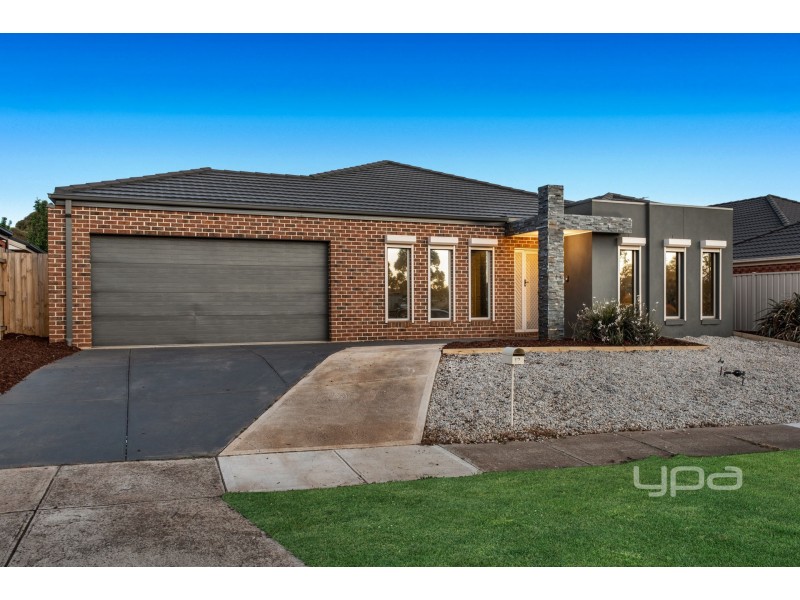 12 Beauview Court, Kurunjang VIC 3337