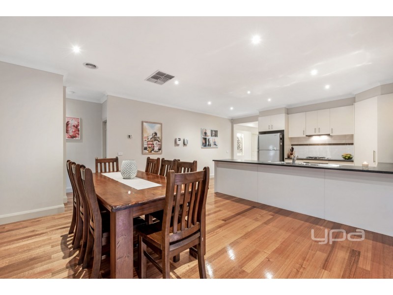 12 Beauview Court, Kurunjang VIC 3337